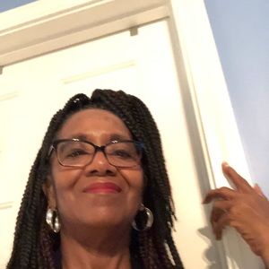 Meet your Posher, Sharon